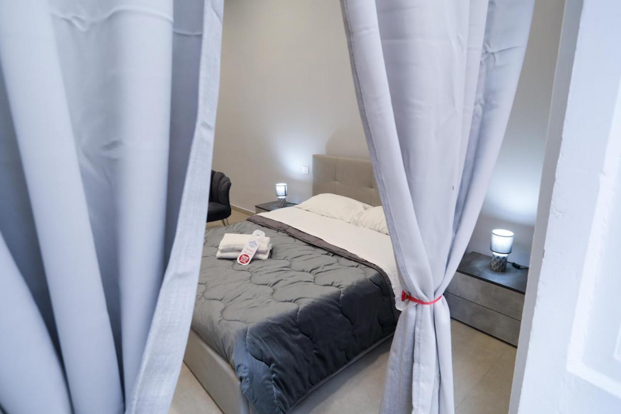 Residenza Esposito Economy Rooms Naples Extérieur photo