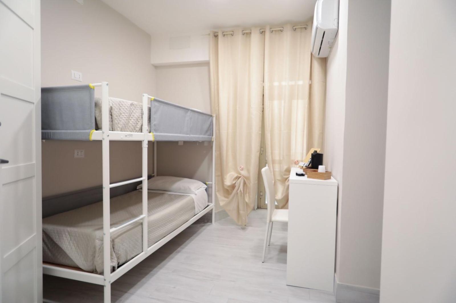 Residenza Esposito Economy Rooms Naples Extérieur photo
